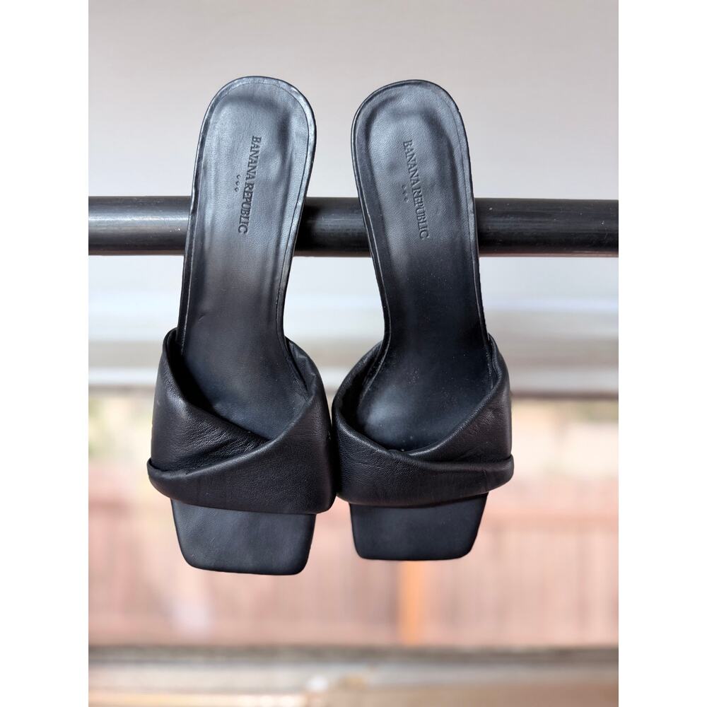 Banana Republic Black Leather Twist Knot Mule Heels Size 7.5